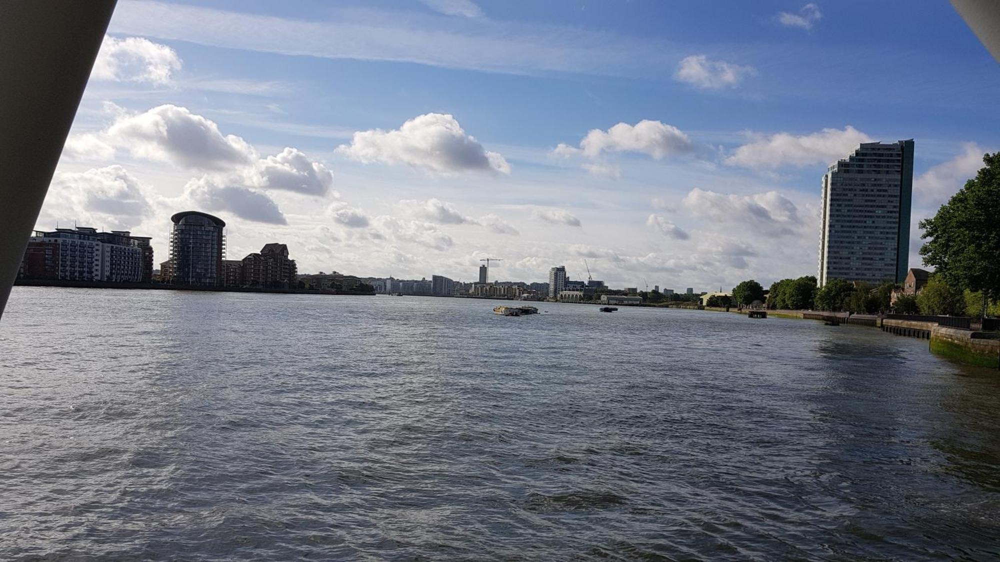 Riverside 1Br With Easy Transport 20Min To City Centre London Exteriör bild